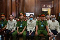 Ngày đầu tiên tại phiên tòa xét xử đại án ngành Đăng kiểm