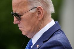 70% người dân Mỹ nói ông Biden nên bỏ cuộc