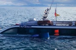Cứu nạn kịp thời 23 người trên ca nô du lịch chìm ở Cù Lao Chàm