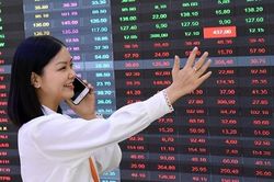 Chứng khoán thiếu hàng mới, khối ngoại kém mặn mà
