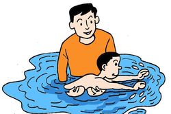 Tôi muốn cho cháu học bơi, nhưng thấy trời hay mưa, tôi sợ khi xuống hồ bơi gặp nước lạnh bị cảm. Giờ phải làm sao đây ông giáo?