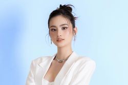 Đẹp khen - Xấu chê: Hoa hậu Ý Nhi thanh lịch, Trương Ngọc Ánh diện váy khoe chân dài