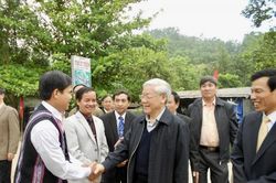 Đồng bào dân tộc thiểu số ở đại ngàn Trường Sơn tiếc thương Tổng Bí thư