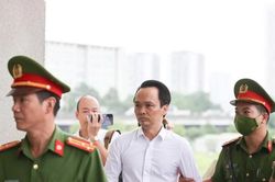 Xét xử cựu Chủ tịch Tập đoàn FLC Trịnh Văn Quyết và 49 bị cáo