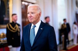 Bầu cử Mỹ 2024: Ông Biden từ bỏ nỗ lực tái tranh cử