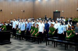 Vợ bị cáo Trịnh Văn Quyết khắc phục thêm cho chồng 25,1 tỷ đồng