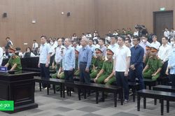 Nhà đầu tư nêu ý kiến tại phiên tòa xét xử cựu Chủ tịch FLC