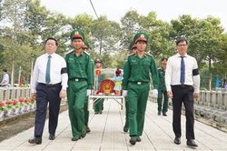 Truy điệu và an táng hơn 170 hài cốt liệt sĩ quân tình nguyện và chuyên gia Việt Nam