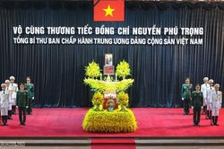 Người dân bắt đầu vào viếng Tổng Bí thư Nguyễn Phú Trọng từ 18h hôm nay
