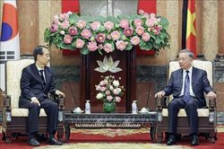 Chủ tịch nước Tô Lâm tiếp Thủ tướng Hàn Quốc Han Duck Soo