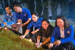 Pleiku: Thắp nến tri ân các Anh hùng liệt sĩ tại Đền tưởng niệm Liệt sĩ Hội Phú
