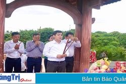 Đoàn công tác tỉnh Hậu Giang tri ân các anh hùng liệt sĩ, gia đình chính sách
