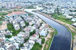 Diễn đàn 365: Chờ những 'con kênh xanh xanh'