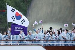 Đoàn Hàn Quốc bị đọc sai tên gây phẫn nộ ở lễ khai mạc Olympic 2024, IOC phải đứng ra xin lỗi