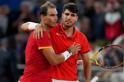 Alcaraz và Nadal lọt vào vòng 2 Olympic Paris 2024