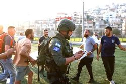 Israel cáo buộc Hezbollah tấn công rocket khiến hàng chục người thương vong