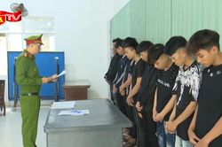 Khởi tố 10 'quái xế' gây náo loạn đường phố