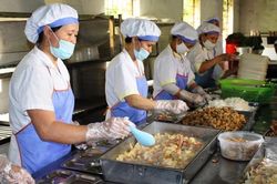 Bộ Y tế nêu giải pháp đảm bảo an toàn thực phẩm tại bếp ăn doanh nghiệp