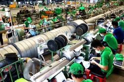 Gia hạn cơ cấu nợ để hỗ trợ phục hồi nền kinh tế