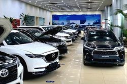 Nhiều người 'nín thở' chờ giảm lệ phí trước bạ để mua ô tô