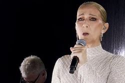 Chuỗi bi kịch đằng sau màn diễn đầy kiên cường của Celine Dion tại Olympic Paris 2024