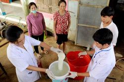 Làm thế nào để xử lý nguồn nước sinh hoạt sau khi bị ngập lụt?