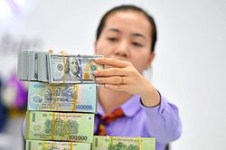 Tỷ giá liệu có còn 'dậy sóng' cuối năm?