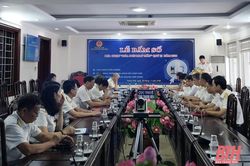 Bấm số lựa chọn hóa đơn chương trình 'Hóa đơn may mắn' quý II/2024