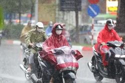 Dự báo thời tiết 30/7: Hà Nội tiếp tục có mưa dông
