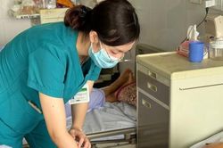 Tự ý chữa bệnh phải nhập viện khi men gan cao gấp 1.000 lần bình thường