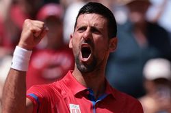 Quần vợt nam Olympic 2024: Djokovic hẹn Tsitsispas ở tứ kết