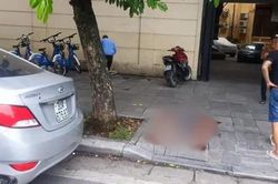Người đàn ông bị chém gục trên phố Trần Quang Khải