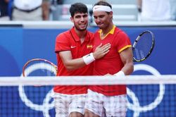 Alcaraz không 'gánh nổi' Nadal, huyền thoại quần vợt chính thức chia tay Olympic 2024