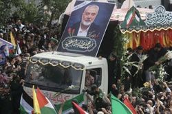 'Biển người' ở Iran xuống đường đưa tang thủ lĩnh chính trị Hamas