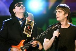 Ca khúc 'Smooth': Sức mạnh khó cưỡng của Santana và Rob Thomas