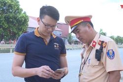 Tăng cường kiểm tra, xử lý vi pham giao thông qua ứng dụng VNeID