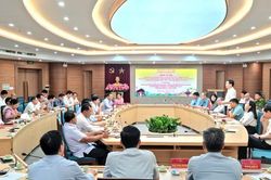 Đoàn cán bộ Thủ đô Viêng Chăn thăm, làm việc tại huyện Gia Lâm