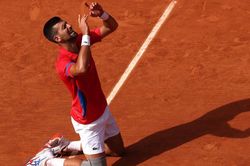 Djokovic giành HCV Olympic 2024: Cái kết có hậu như… Messi