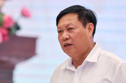 Thứ trưởng Bộ Y tế: Địa phương còn 'vấn đề này, vấn đề kia' thì không thể đủ thuốc