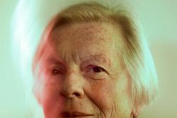 Kỳ lạ người phụ nữ có thể ngửi được mùi bệnh Parkinson - Kỳ 1