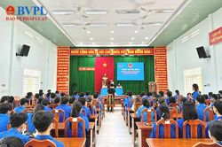 Chi đoàn VKSND tỉnh Bình Thuận phối hợp tổ chức phiên tòa giả định