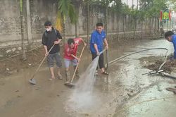Lũ rút, người dân Chương Mỹ trở lại cuộc sống bình thường