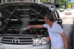 Cách xử trí sai lầm trong trường hợp xe hết nước mát