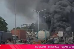 Gần chục ô tô tai nạn liên hoàn và bốc cháy trên cầu Phú Mỹ