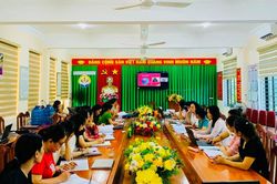 Tập huấn nâng cao phương pháp giảng dạy chương trình kỹ năng sống POKI và hoạt động giáo dục STEM+