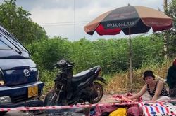 Cả gia đình tử vong khi xe máy đâm đầu xe tải