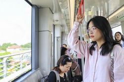 Hơn 100.000 lượt khách trải nghiệm đường sắt đô thị Nhổn - ga Hà Nội