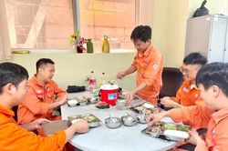 Ấm áp Bữa cơm Công đoàn tại Công ty Nhiệt điện Thái Bình