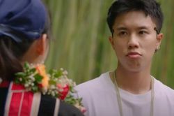Con trai Vân Dung gây sốt với vai thiếu gia si tình trong 'Đi giữa trời rực rỡ'