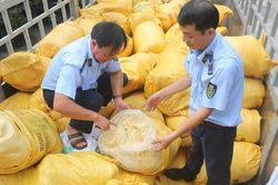 Phát hiện hơn 11 tấn mỡ bò không rõ nguồn gốc, xuất xứ